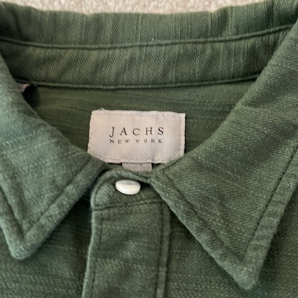 Men’s short sleeve shirt. - Picture 2 of 5